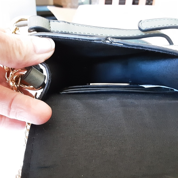 NWT. MKF crossbody bag - Picture 9 of 10